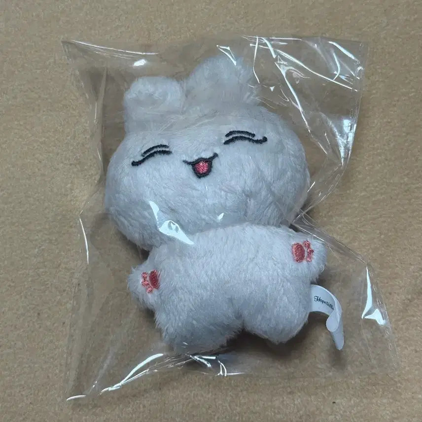 [SOLD OUT] 세븐틴 조슈아 10cm 인형 크림슈