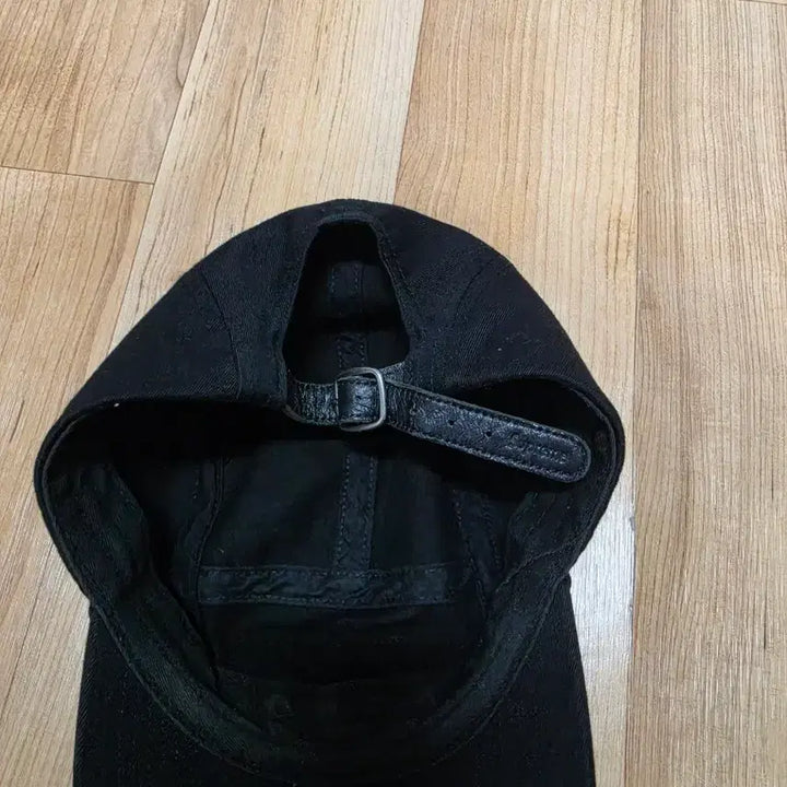 [SOLD OUT] 슈프림 블랙 캠프캡 모자