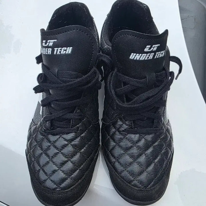 [BUNJANG] Under Armour Futsal Shoes - Size 290 / 언더테크 풋살화 290