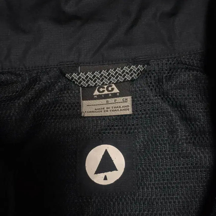 [SOLD OUT] 00s NIKE ACG 바람막이 자켓 블랙 M
