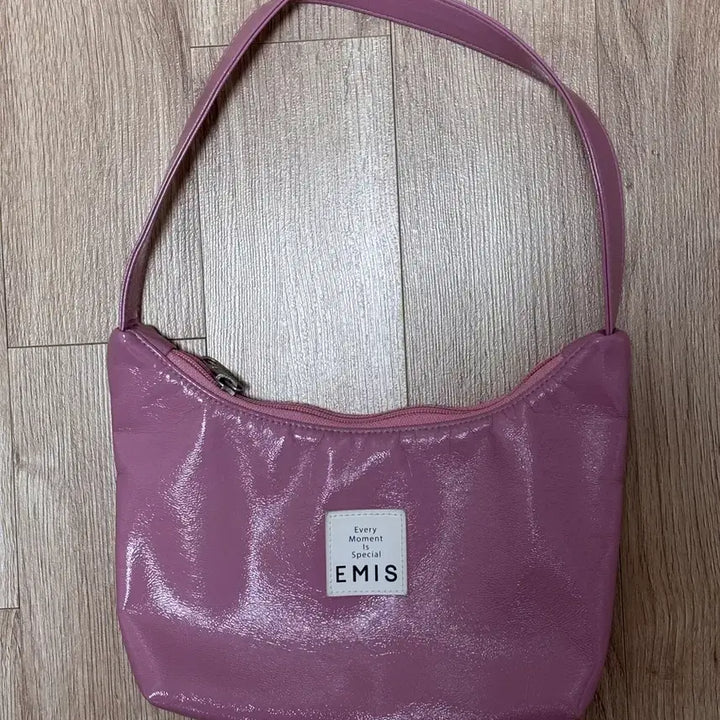 [BUNJANG] Emeeth Hobo Bag Enamel Pink / 이미스 호보백 에나멜 핑크