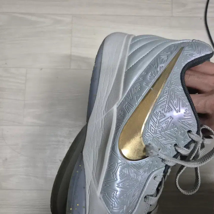 [BUNJANG] Nike Ja 2 Christmas Sneakers / 나이키 자2 크리스마스