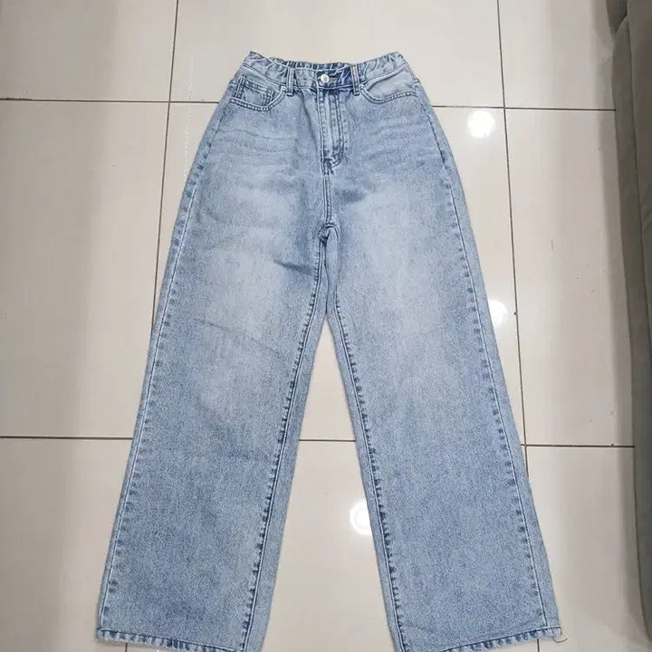 [BUNJANG] Wide Denim Jeans / 최대허리26이하 약간허리밴딩 와이드청바지 가랭이부분수선흔적통넓어요