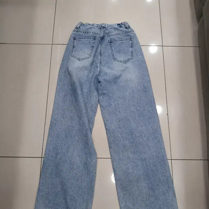 [BUNJANG] Wide Denim Jeans / 최대허리26이하 약간허리밴딩 와이드청바지 가랭이부분수선흔적통넓어요