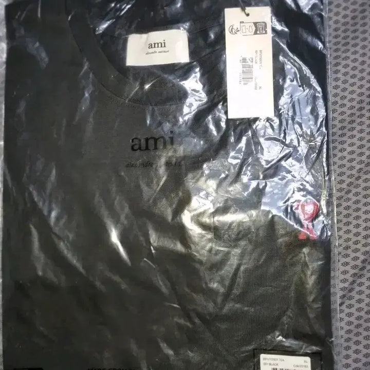 [SOLD OUT] 아미 블랙 반팔 티셔츠 XL 새상품