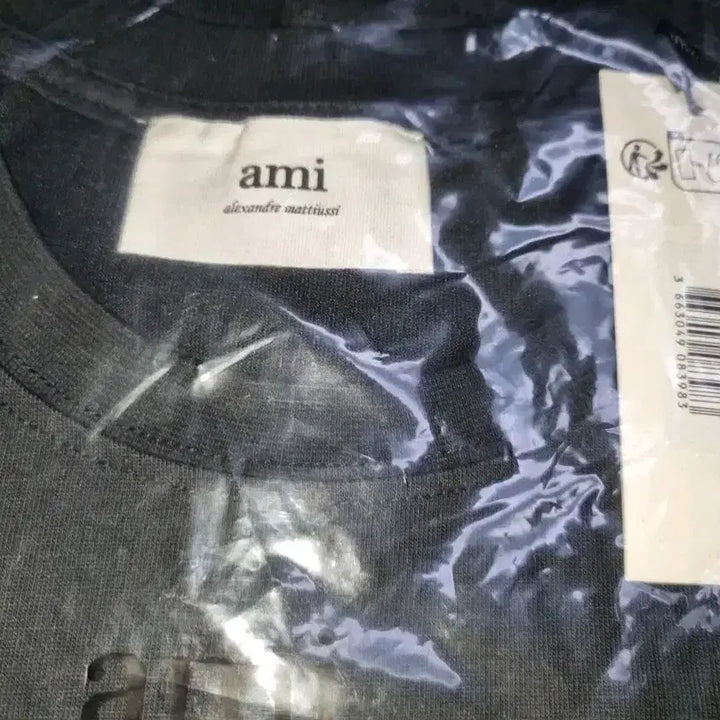 [SOLD OUT] 아미 블랙 반팔 티셔츠 XL 새상품