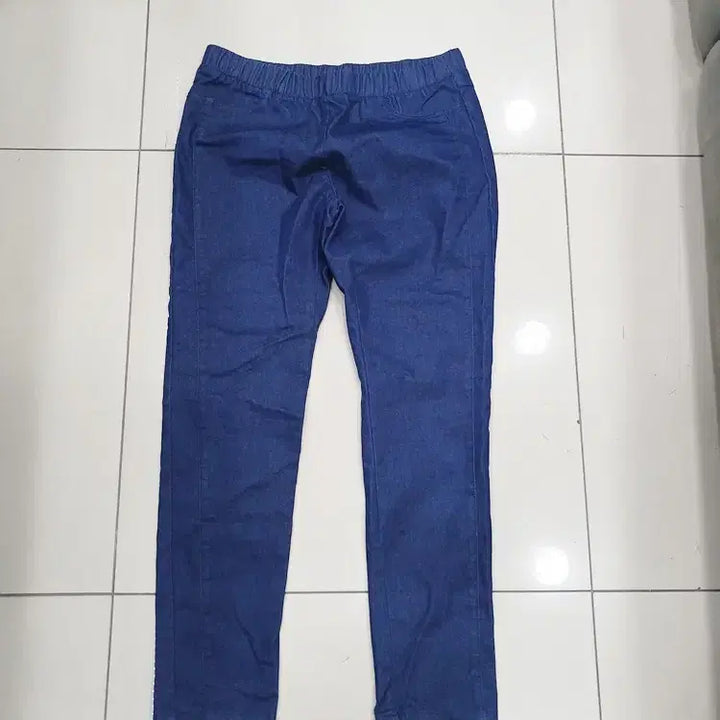 [BUNJANG] 76 30 Dark Wash Elastic Waistband Jeans / 76 30 진청 허리밴딩 청바지 슬랙스 주머니없어요 중고