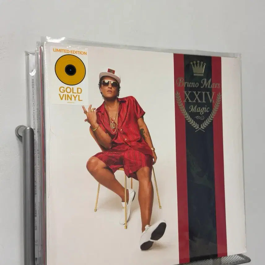 [BUNJANG] Bruno Mars 24K Magic Gold LP (Sealed) / 미개봉 Bruno Mars(브루노 마스) - 24K Magic 골드Lp