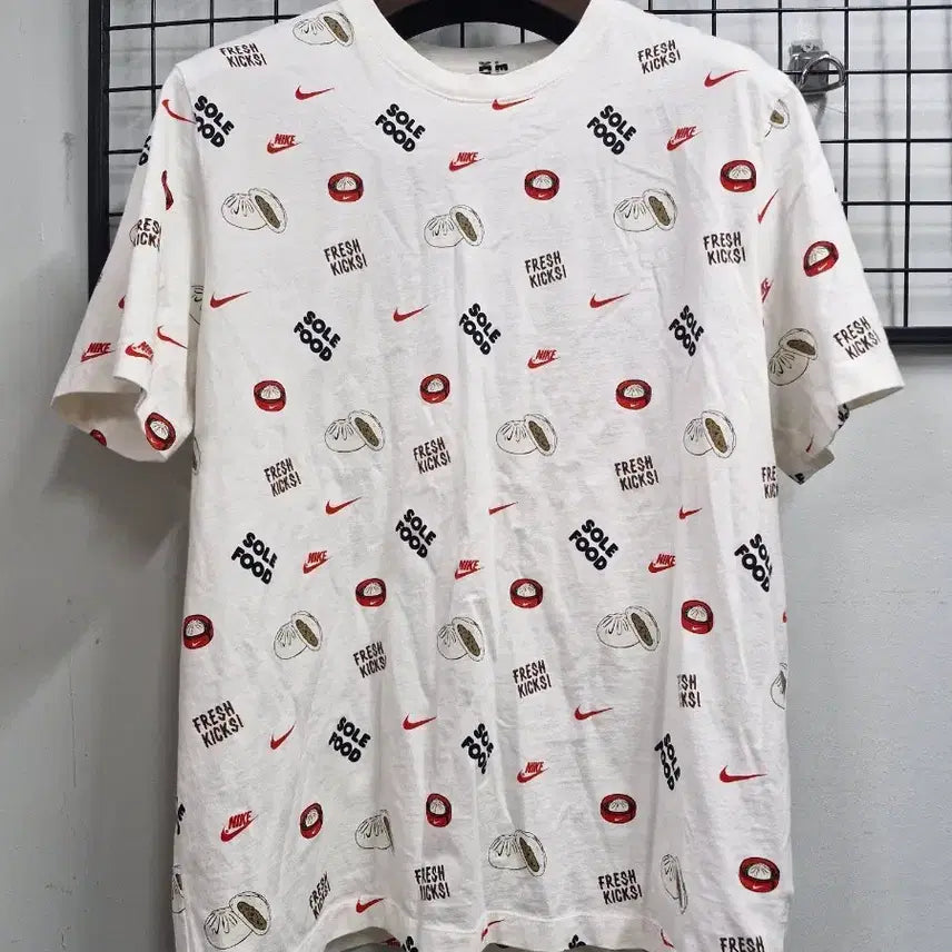 [BUNJANG] Nike Sol Food T-shirt / 105XL 나이키 솔푸드 반팔티.