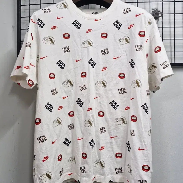 [BUNJANG] Nike Sol Food T-shirt / 105XL 나이키 솔푸드 반팔티.