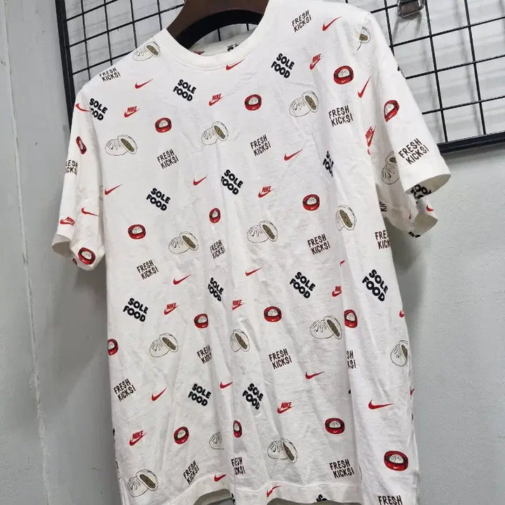 [BUNJANG] Nike Sol Food T-shirt / 105XL 나이키 솔푸드 반팔티.