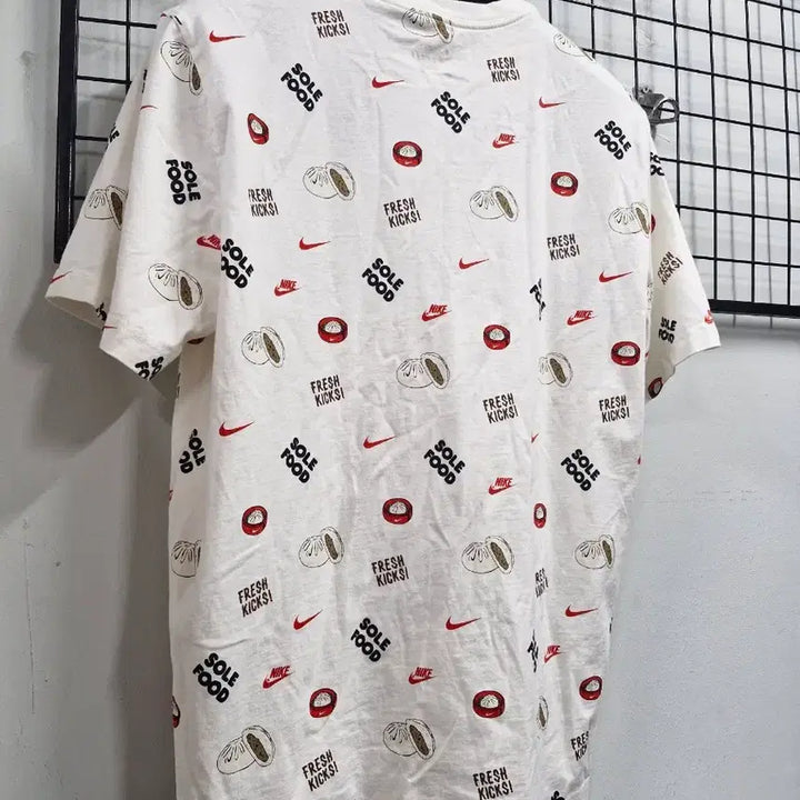 [BUNJANG] Nike Sol Food T-shirt / 105XL 나이키 솔푸드 반팔티.