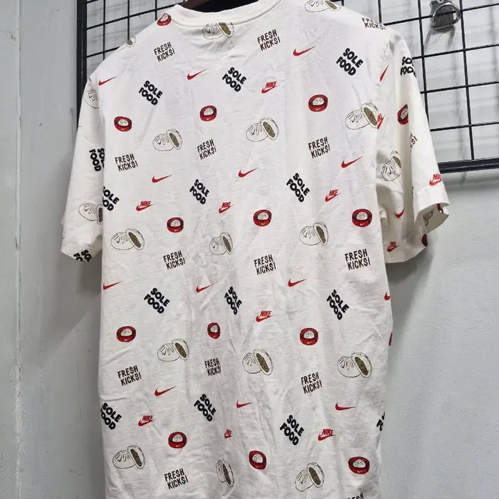 [BUNJANG] Nike Sol Food T-shirt / 105XL 나이키 솔푸드 반팔티.