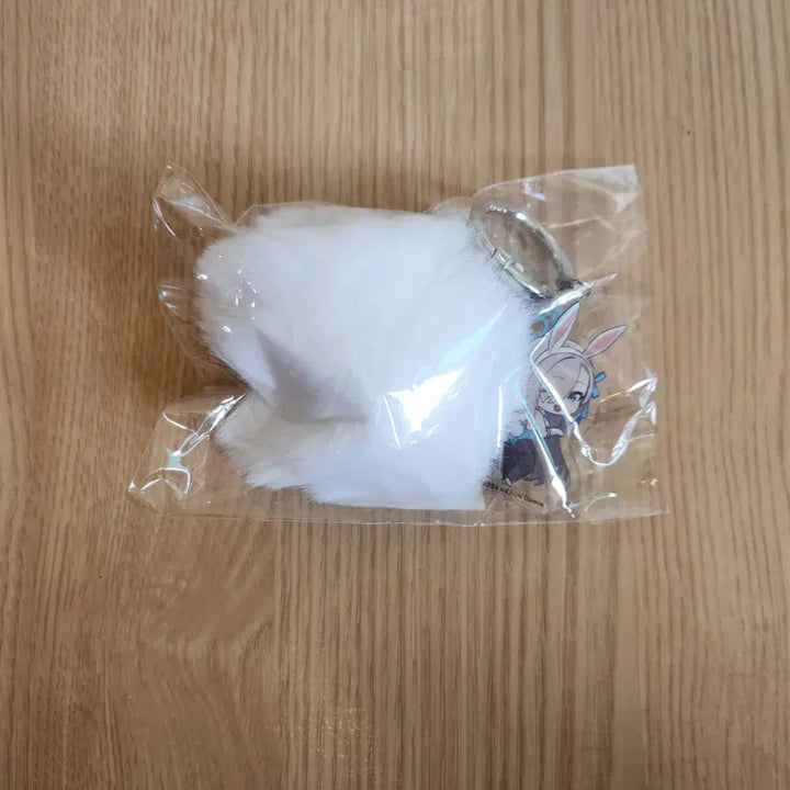 [BUNJANG] Good Smile Company Blue Archive Asuna Rabbit Tail Grenade Key Holder / 블루아카이브 아스나 토끼꼬리 수류탄 키홀더 굿스마일컴퍼니  블루아카 블아