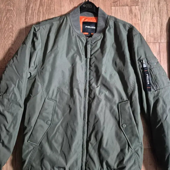 [BUNJANG] POLICE Khaki Bomber Jacket / POLICE 폴리스 카키 항공점퍼 봄버 자켓
