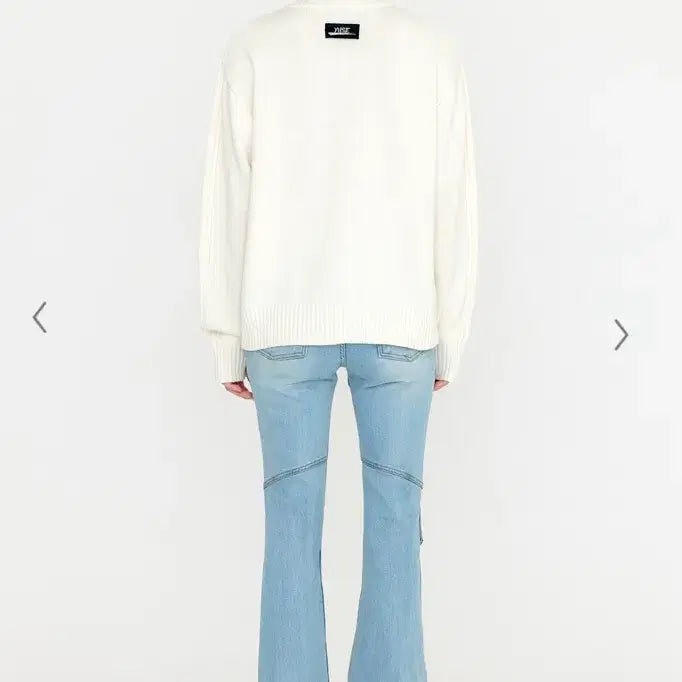 [BUNJANG] YUSE Two-Tone Graphic Loose Cable Knit Sweater / YUSE유즈 투톤 그래픽 루즈 케이블 니트