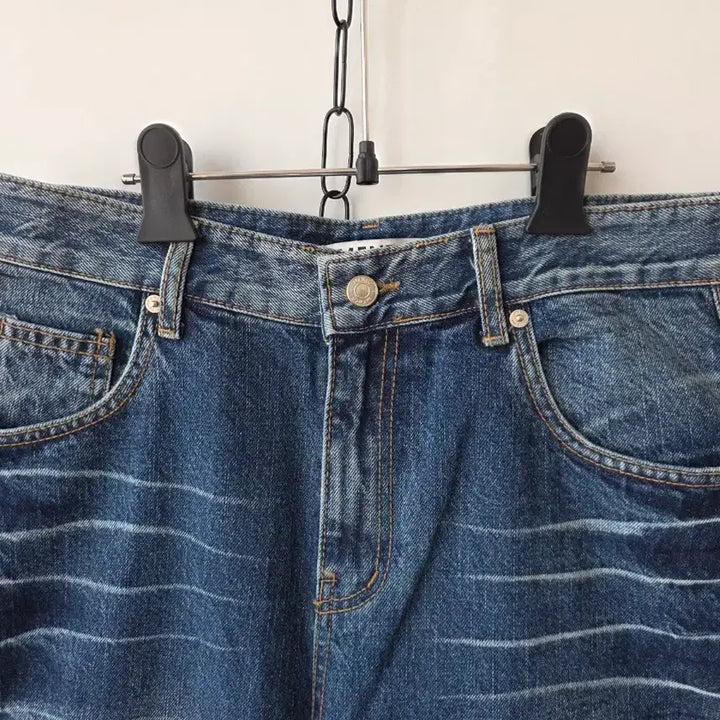 [SOLD OUT] 32-33)버뮤다 데님팬츠/새제품