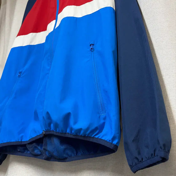 [BUNJANG] Adidas Skateboarding Climaproof Windbreaker Jacket (XL) / 아디다스 스케이트보딩 윈드브레이커 (105) 클라이마프루프 바람막이