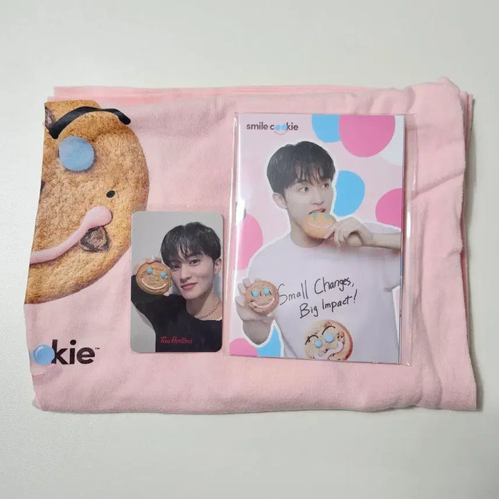 [SOLD OUT] 팀홀튼 마크 스마일쿠키 세트(티셔츠, 엽서, 포카)