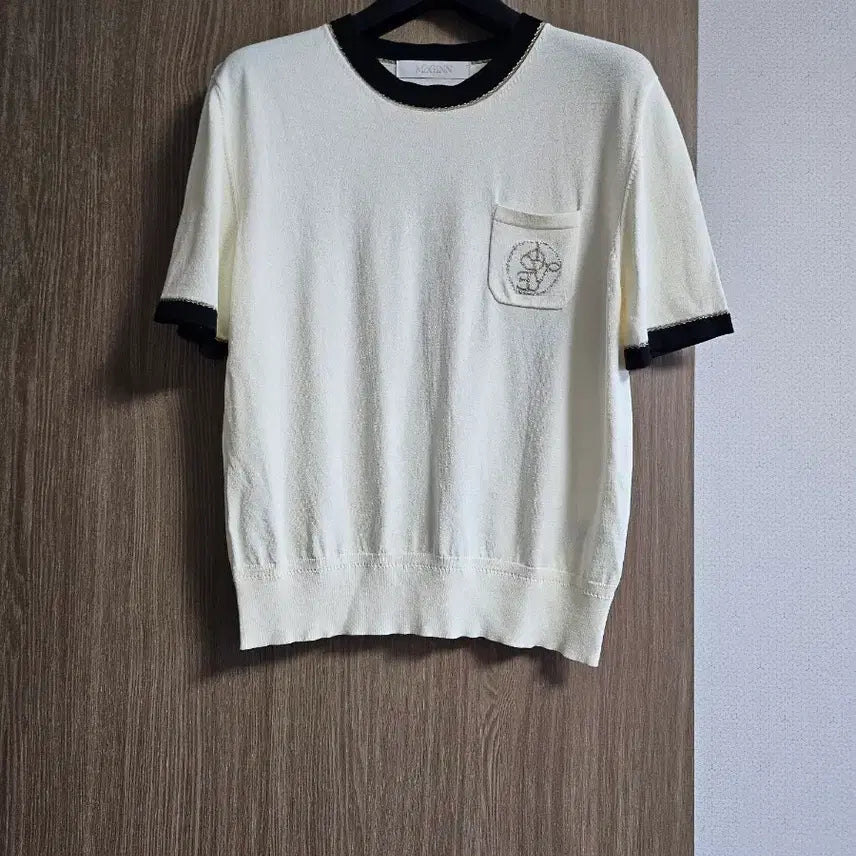 [BUNJANG] Magein Embroidered Pocket Short Sleeve Knit / ㅣ매긴 자수포켓 반팔니트ㅣ