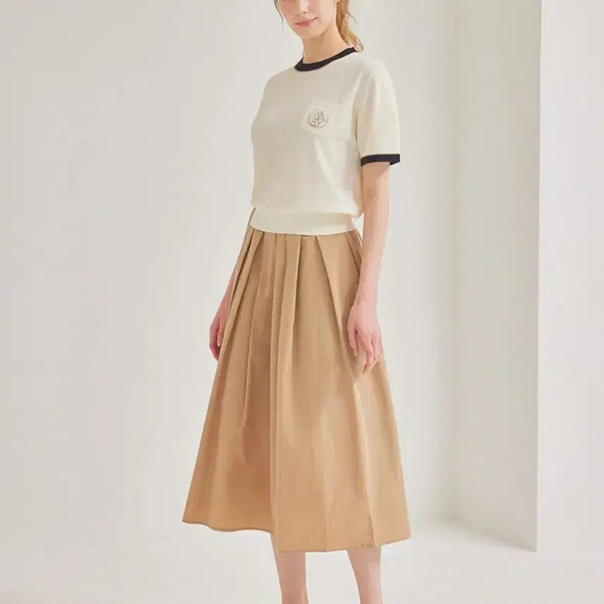 [BUNJANG] Magein Embroidered Pocket Short Sleeve Knit / ㅣ매긴 자수포켓 반팔니트ㅣ