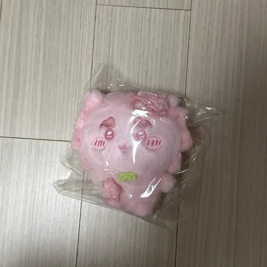 [SOLD OUT] 시사 벚꽃 마스코트 치이카와