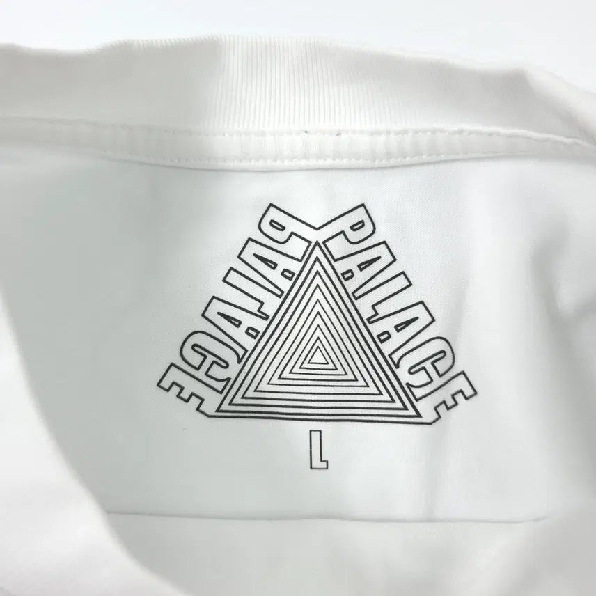 [BUNJANG] Palace Seoul Cotton T-shirt White (L) / 팔라스 팔라스서울 코튼 티셔츠 화이트 (L)