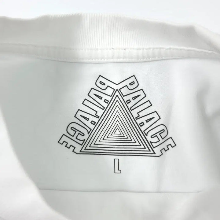 [BUNJANG] Palace Seoul Cotton T-shirt White (L) / 팔라스 팔라스서울 코튼 티셔츠 화이트 (L)