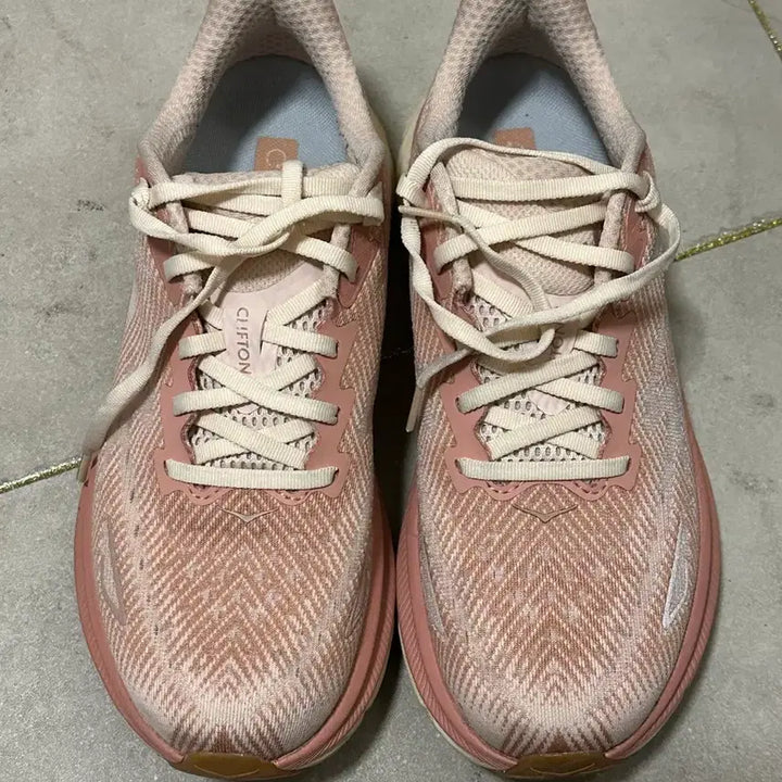 [BUNJANG] Hoka Clifton 9 Running Shoes / (255) 호카 클리프톤9