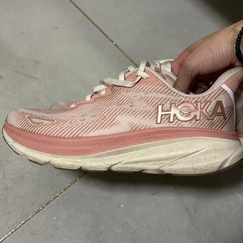 [BUNJANG] Hoka Clifton 9 Running Shoes / (255) 호카 클리프톤9