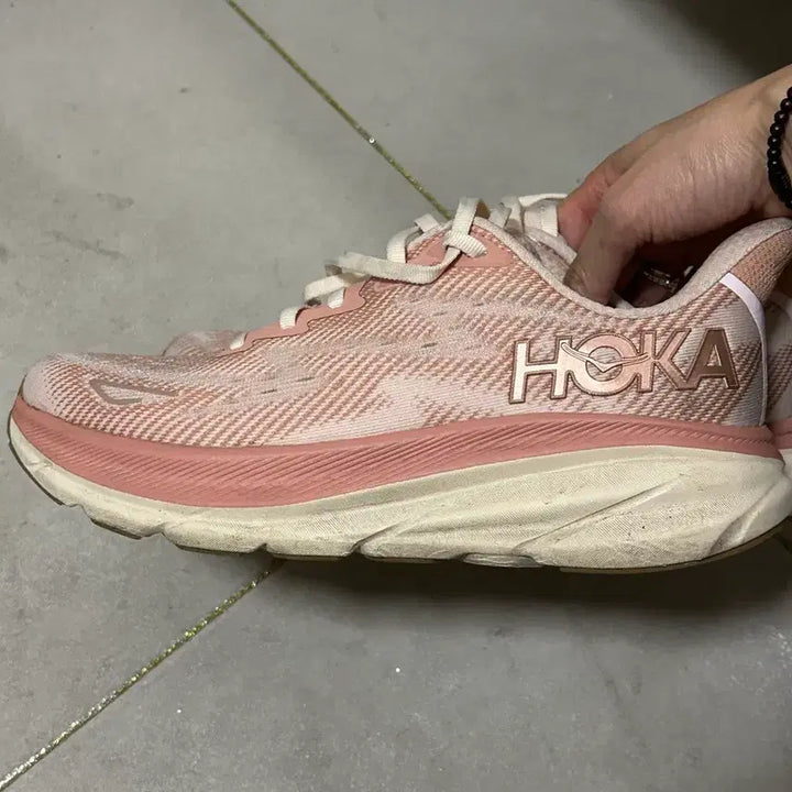 [BUNJANG] Hoka Clifton 9 Running Shoes / (255) 호카 클리프톤9
