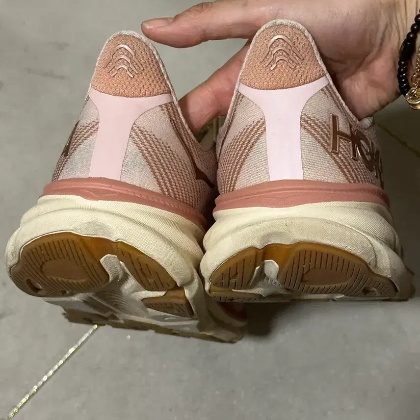 [BUNJANG] Hoka Clifton 9 Running Shoes / (255) 호카 클리프톤9