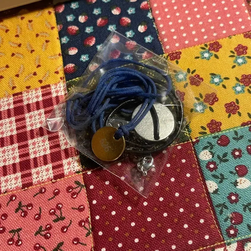 [BUNJANG] Seventeen Caratland Bracelet / 캐럿랜드 팔찌 양도해요