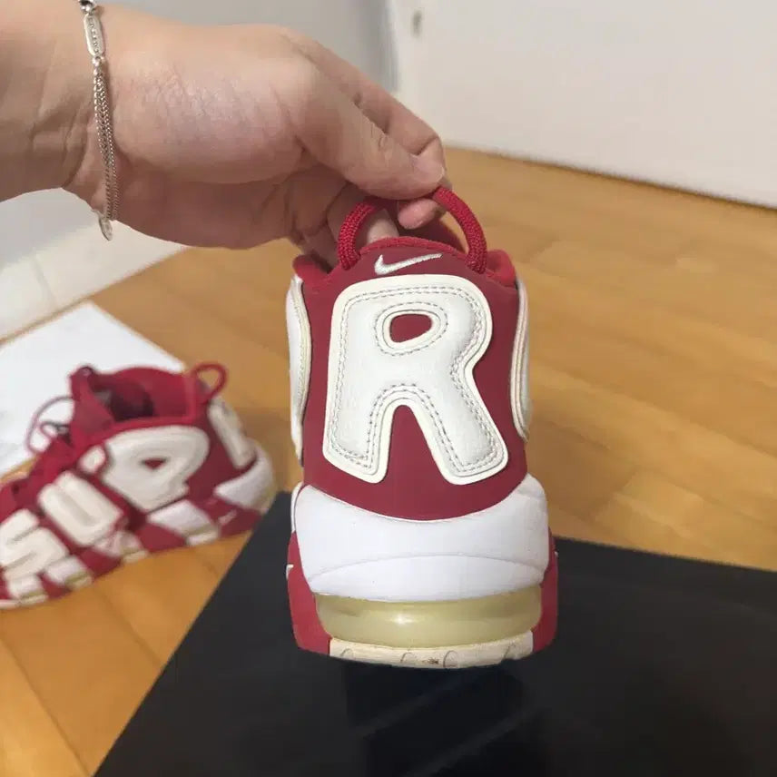 [BUNJANG] Nike Supreme Uptempo Red Sneakers / 나이키 슈프림 업템포 슈템포 레드 260