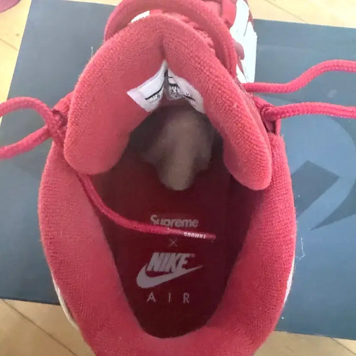 [BUNJANG] Nike Supreme Uptempo Red Sneakers / 나이키 슈프림 업템포 슈템포 레드 260