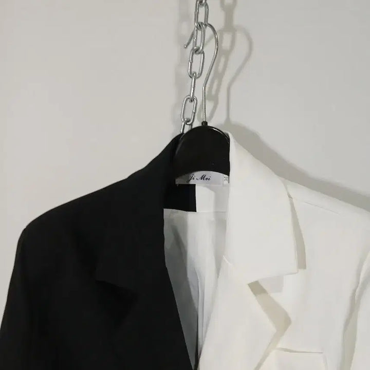 [SOLD OUT] 배색 크롭 자켓 블랙/화이트