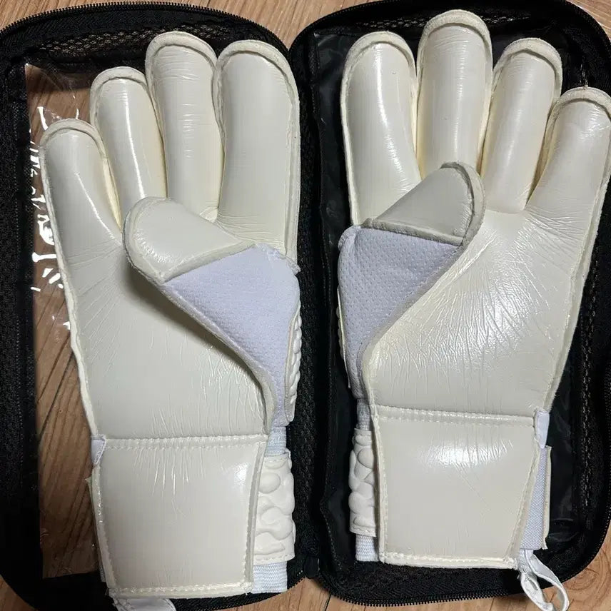 [BUNJANG] Union MG Pro Guncut Goalkeeper Gloves Size 10 / 유니온 MG 프로 건컷 골키퍼장갑 10호