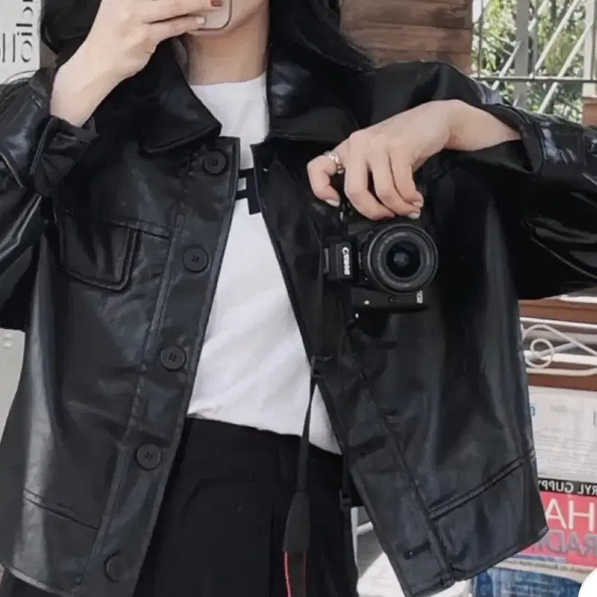 [BUNJANG] 반무광 블랙 레더 크롭 자켓 / 반무광 블랙 레더 크롭 자켓