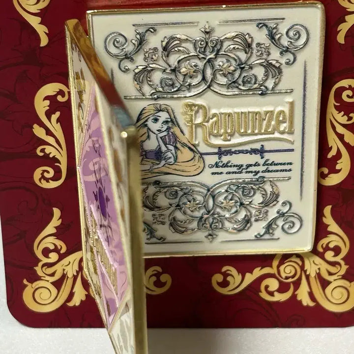 [BUNJANG] Disney Rapunzel Badge / 디즈니 프린세스 라푼젤 뱃지 (미니소)