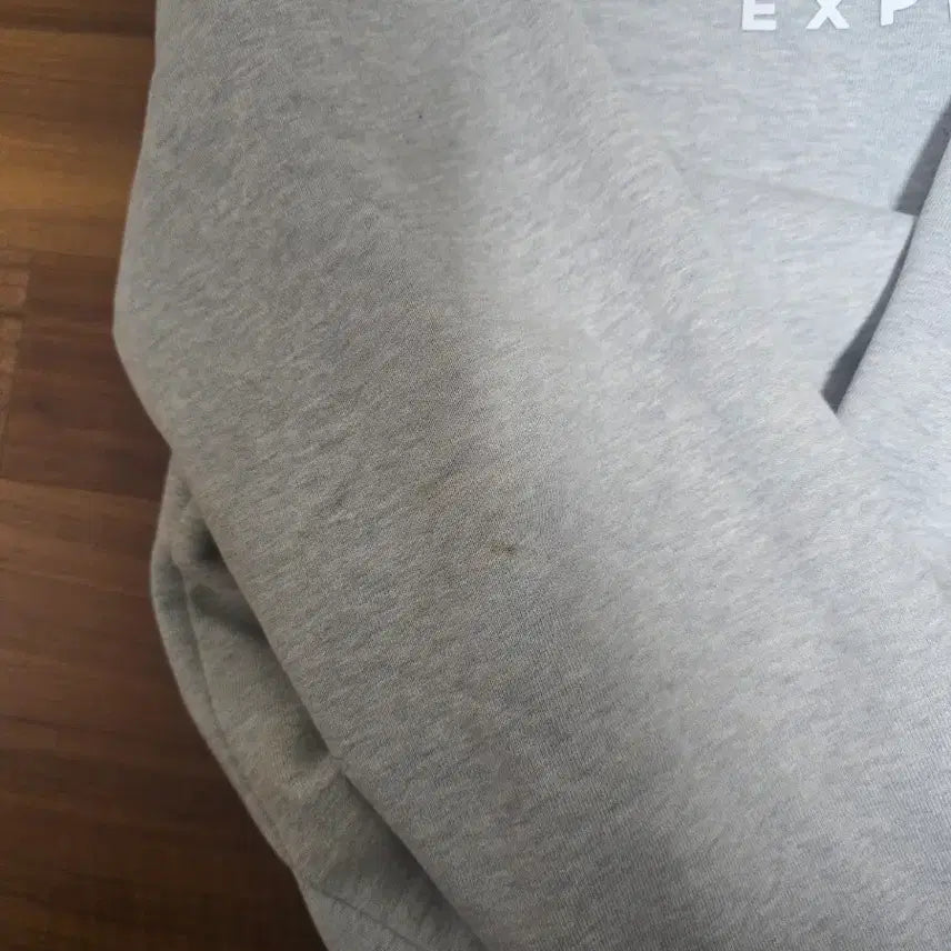[BUNJANG] Discovery Expedition Gray Man-to-Man T-shirt / 디스커버리 익스페디션 맨투맨 티셔츠 회색