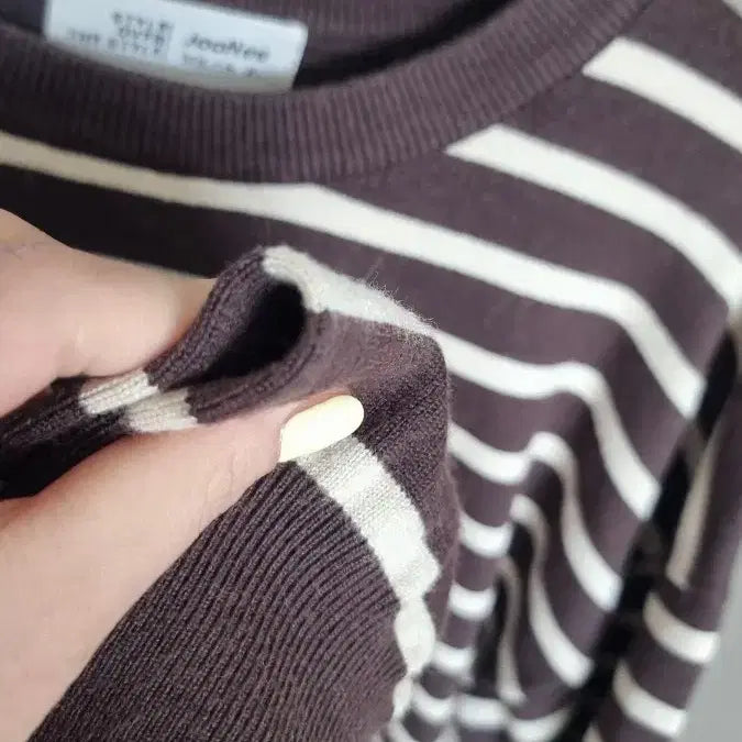 [BUNJANG] Brown Striped Knit Sweater / 브라운 스트라이프 니트 77가능