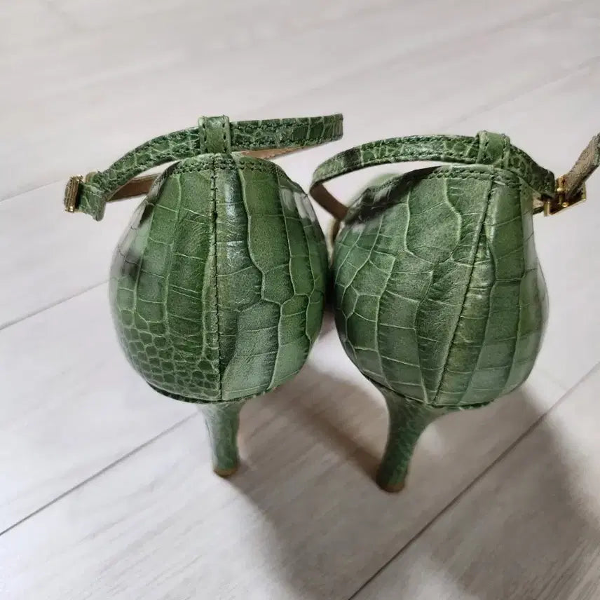 [BUNJANG] TIME Green Croc Heel Pumps / 타임(TIME) 악어패턴 펌프스 9cm