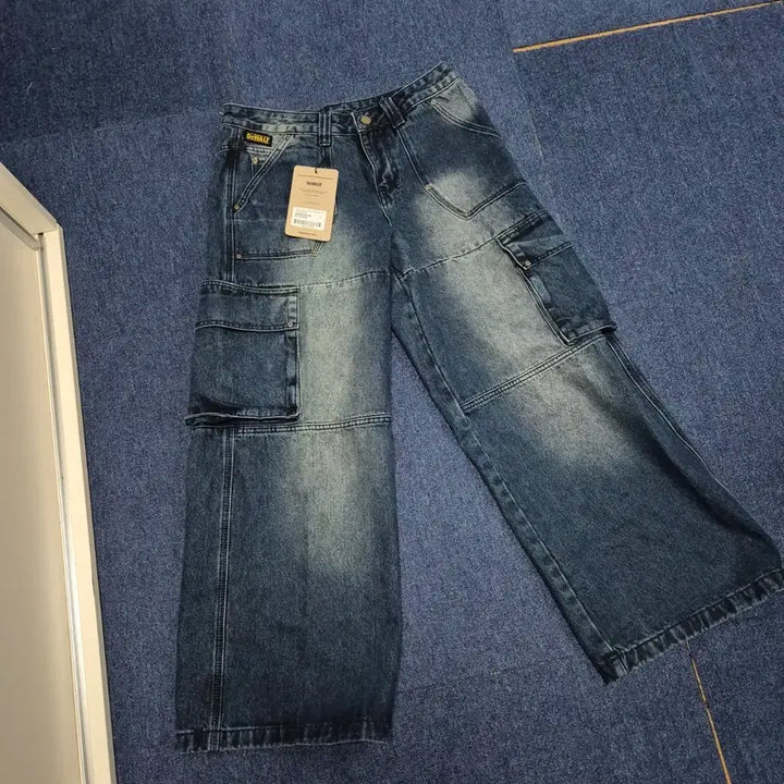 [SOLD OUT] (새상품)디월트해리티지 카고팬츠 1size [정가 179,000]
