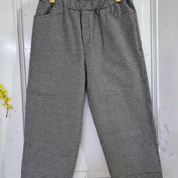 [SOLD OUT] 봄 여름 칠부. 스판 밴딩 면베기통바지. 깨끗해요. 30까지