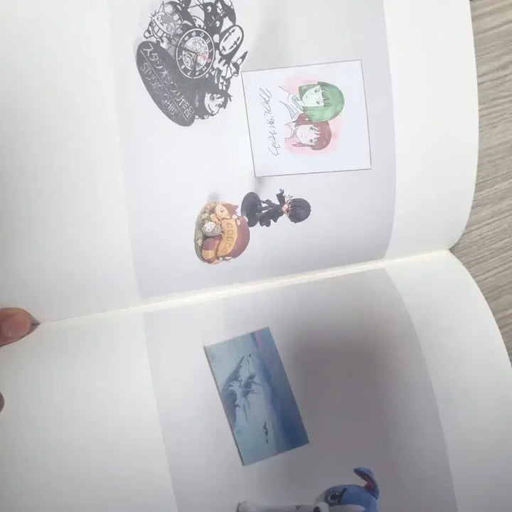 [BUNJANG] Hayao Miyazaki Signed Totoro Drawing Framed Art / 미야자키 하야오 토토로 친필 사인 액자용 드로잉