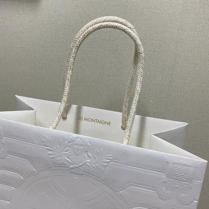 [BUNJANG] Dior Montaigne Shopping Bag / 디올 몽테뉴 본점 쇼핑백(25x38x13)