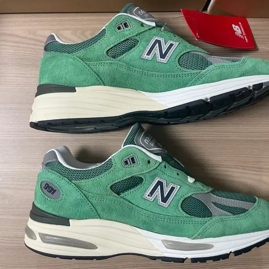 [SOLD OUT] 뉴발란스 991v2 265 메이드 인 UK 미네랄 그린 컴프리