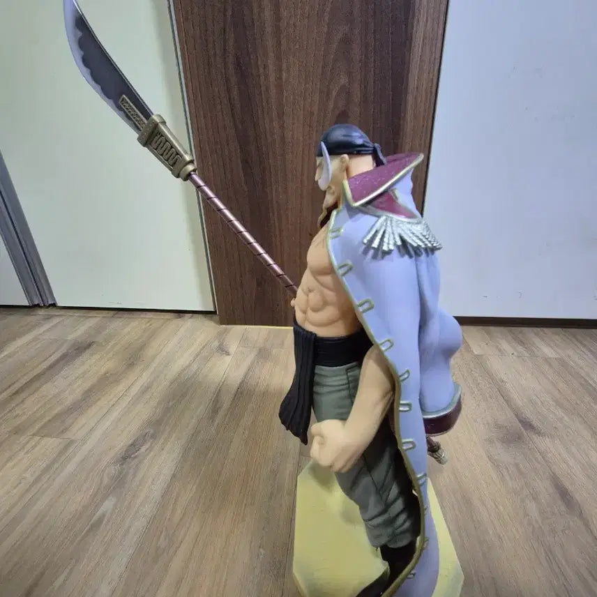 [SOLD OUT] 원피스 흰수염 피규어