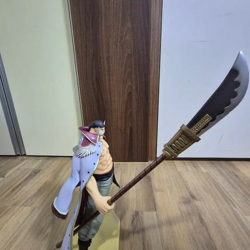 [SOLD OUT] 원피스 흰수염 피규어