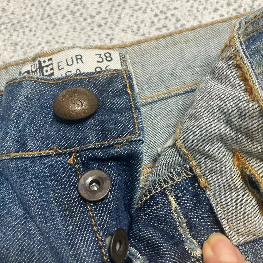 [BUNJANG] ZARA Vintage Wash Denim Skirt / ZARA 빈티지 워싱 데님 스커트 55~66 / 페인트 포인트